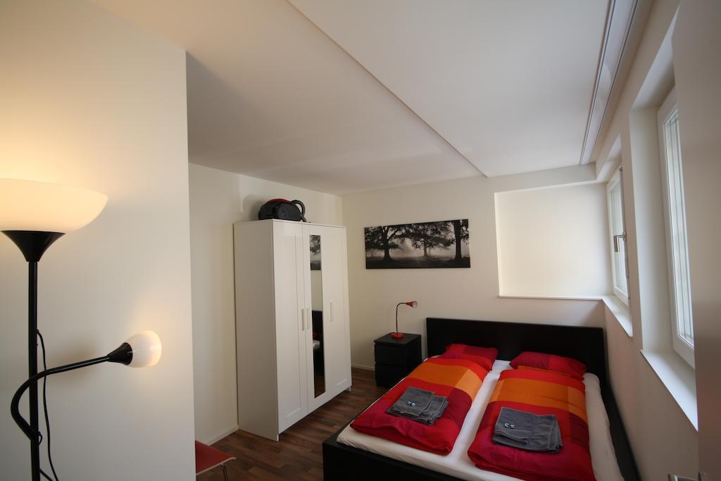 Hitrental Badenerstrasse Apartamento Zúrich